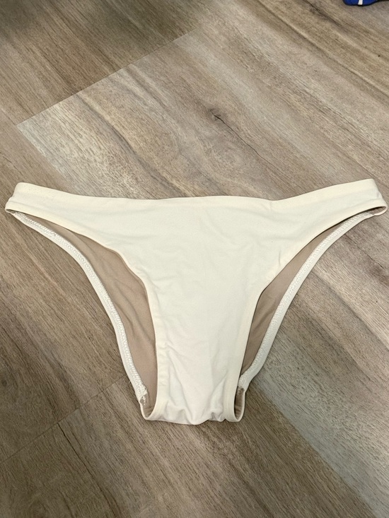 lululemon athletica Other - EUC Lululemon bikini bottoms size XS